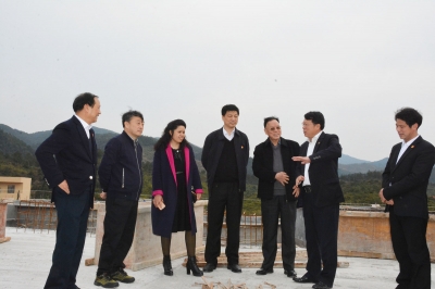 春暖花開季 擼袖奮戰(zhàn)時——江西省關(guān)工委、吉安市委、江西省國土廳、遂川縣班子領(lǐng)導(dǎo) 調(diào)研遂川堅基礦業(yè)提純項目生產(chǎn)情況
