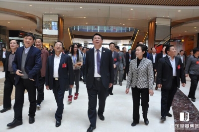河源市人大代表、政協(xié)委員視察河源市商業(yè)中心