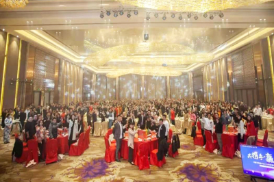 “共攜手，贏未來”—— 河源市商業(yè)中心2020年終商戶答謝晚宴圓滿落幕